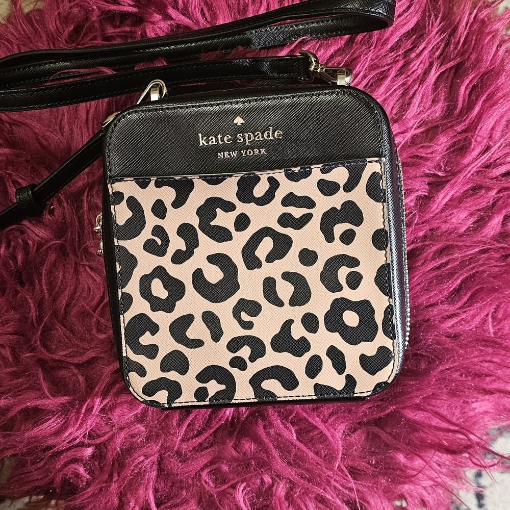 Kate Spade New York Graphic Leopard Vanity Crossbody
